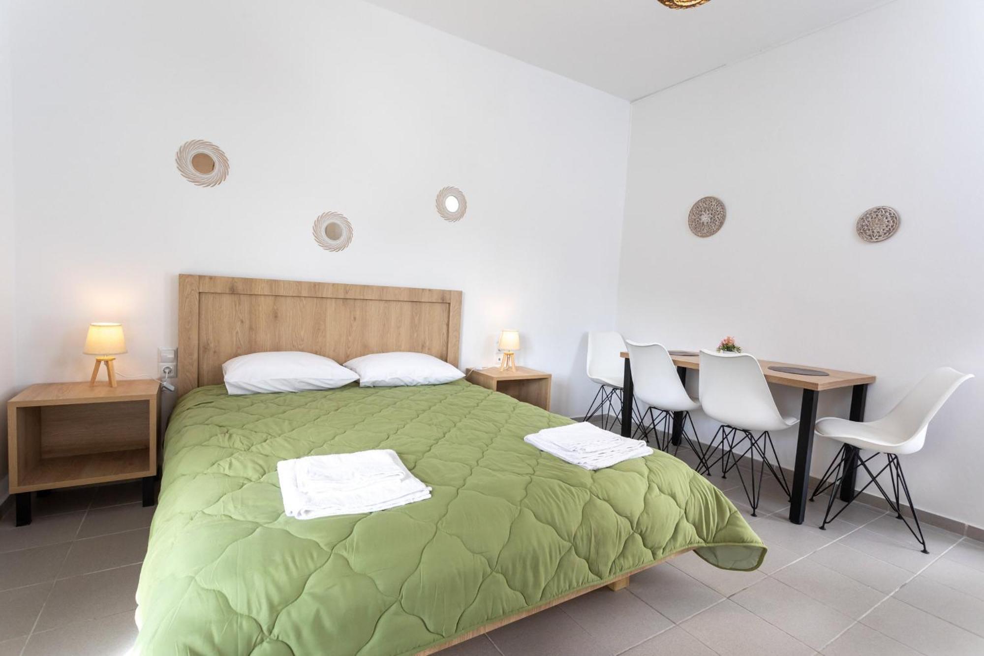 Dionysiasea 1 - Cozy Escape Steps From The Beach! Gazi Eksteriør billede