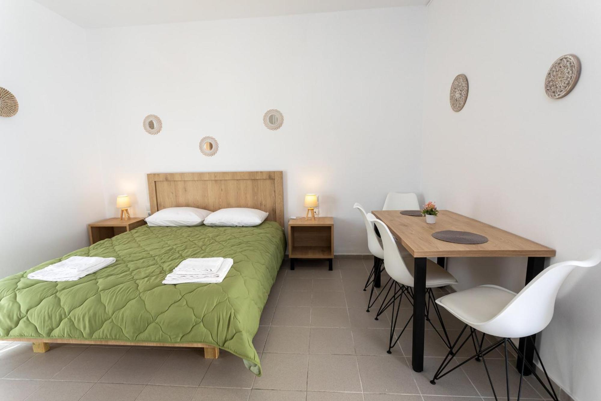 Dionysiasea 1 - Cozy Escape Steps From The Beach! Gazi Eksteriør billede